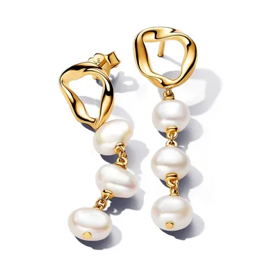 Image de Boucles d'oreilles Pandora avec cercle aux formes organiques et perles de culture d'eau douce traitées de style baroque 263263C01