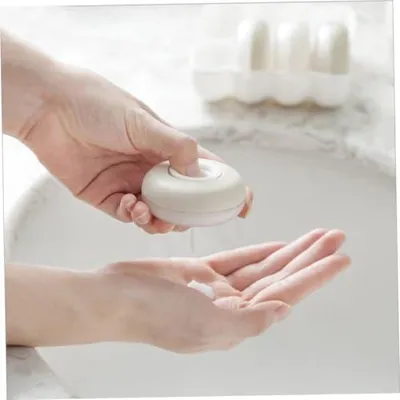 Produktbild von Seifenbehälter und nachfüllbare Reiseflaschen für Shampoo