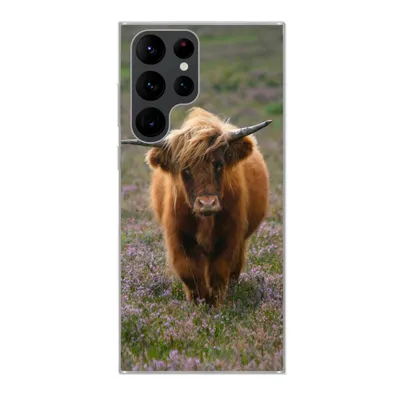 Produktbild von MuchoWow® Handyhülle Schutzhülle Hülle für Samsung Galaxy S22 Ultra Schottische Hochlandbewohner - Heidelandschaft - Tiere Silikon Softcase Handy Hülle - Abbildung