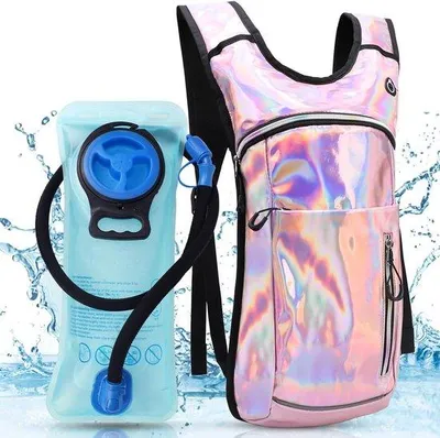Produktbild von Famanu Hydrationsrucksack mit 2L Wasserblase - Ideal für Outdoor-Aktivitäten