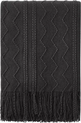 Produktbild von Gestrickte Sofadecke, einfarbig schwarz mit dekorativem Muster auf einer Seite, 127 x 152 cm