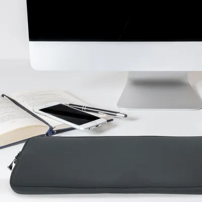 Produktbild von kwmobile Tastatur-Hülle kompatibel mit Logitech Mx Keys Mini Wireless - Neopren Schutzhülle Case Tasche für Tastatur - Neoprentasche für Keyboard -