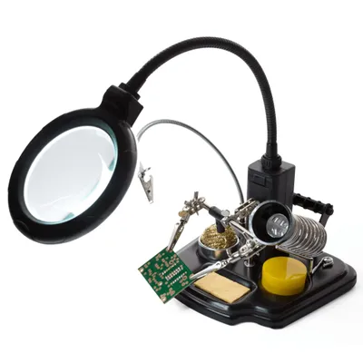 Image de Centre de Soudure Avec Coup de Main + Loupe