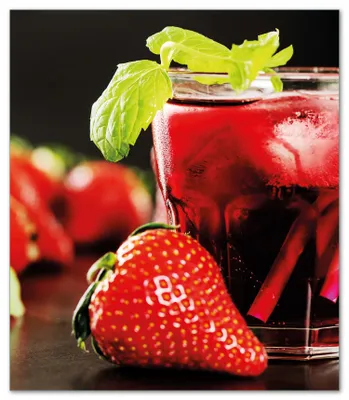 Produktbild von Wallario Herdabdeckplatte aus Glas, Größe 52 x 60 cm 1-teilig, Motiv Erdbeer-Mojito - Frische Erdbeeren