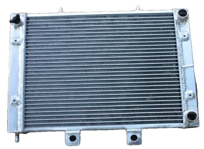 Zdjęcie produktu dla Chłodnica aluminiowa, kompatybilna z Polaris Sportsman 700 800, lekka konstrukcja, srebrna