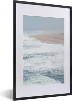 Produktbild von MuchoWow® MuchoWow® Gerahmtes Poster Strand - Wasser - Wellen - Meer 40x60 cm - Poster mit zchwarzem Bilderrahmen - Poster in Rahmen