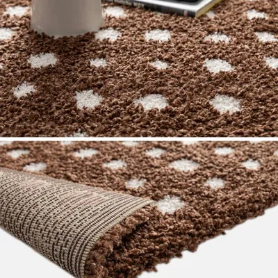 Produktbild von sweeek - Brauner Teppich für Indoor mit cremefarbenen Punkten
