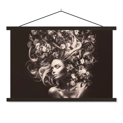 Produktbild von MuchoWow® Textilposter Blumen - Frau - Natur 60x40 cm mit schwarzem Rahmen - Hölzernes