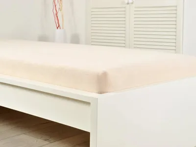 Obrázek produktu pro Froté prostěradlo do dětské postýlky EXCLUSIVE 70x140 cm krémové