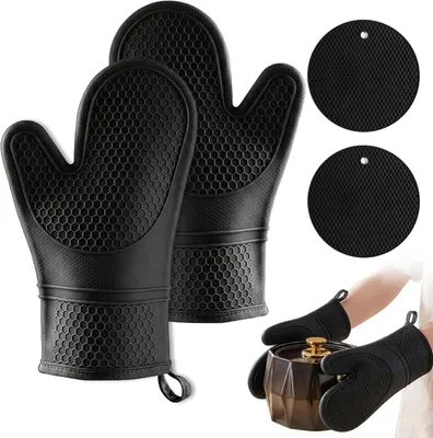 Produktbild von Ofenhandschuhe Set 4-teilig, Silikon, 230 °C, mit 2 Topflappen | 4-teiliges Set: 2 Silikon-Ofenhandschuhe und 2 Topflappen, bis 230 °C, rutschfestes Wabenmuster, Baumwollfutter