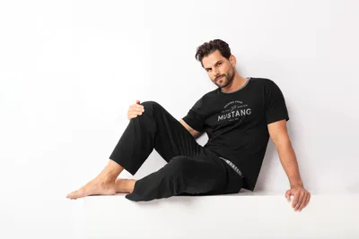 Produktbild von MUSTANG Herren Pyjama Set black - T-Shirt / lange Hose - Schlafanzug - Nachtwäsche -  STANDARD 100