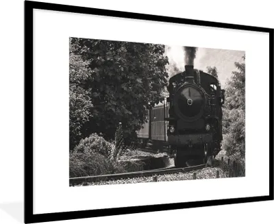 Produktbild von MuchoWow® Gerahmtes Poster Schwarz-Weiß-Foto eines Dampfzuges in Italien 90x60 cm - Poster mit Schwarzem Bilderrahmen Wandposter Rahmen Foto Bilder - Wanddekoration - Fotos