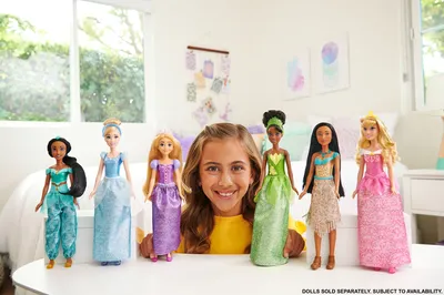 Produktbild von Disney Princess Core Dolls Assorted