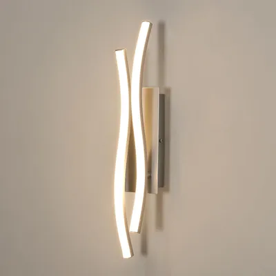 Immagine prodotto di Lampada da parete LED moderna, 14W, 1575LM, in alluminio, ideale per soggiorno, camera da letto, scale. Luce calda 3000K, colore argento, 41 cm