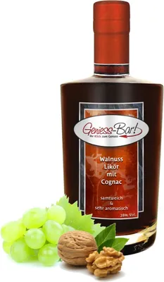 Produktbild von Walnuss Likör mit Cognac verfeinert (10% Volumenanteil) 0,35L samtweich und sehr aromatisch 28% Vol