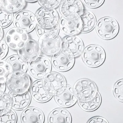 Imagen del producto de Botón de plástico transparente y pequeño, de 21 mm