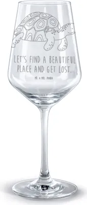 Produktbild von Mr. & Mrs. Panda Weinglas Schildkröte Marschieren - Transparent - Geschenk, Glas Rotwein, Meer, Inspiration, Schildkröten, Motivation, Lieblingsmensch, Bordeauxglas, für