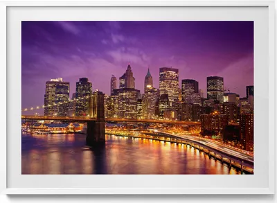 Produktbild von Lichter der Stadt am Abend– Wandbild mit Rahmen – Gerahmtes Bild  – Wanddekoration – 100x70 cm –  Weiß Rahmen