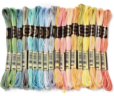 Produktbild von Stickgarn Set - 18 Stränge 157 Yards - Für Kreuzstich Nähen und Armbandmachen - Regenbogenfarben Polyester 6-fädig