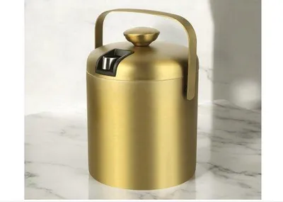 Produktbild von Goldene Eiswürfelbehälter mit Deckel und Zangen Weißweinkühler 1,3 Liter Eisbecher Doppelwandiger Eisbecher mit Griff und Goldfarbe
