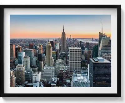 Produktbild von Blick auf die Architektur von New York– Wandbild mit Rahmen – Gerahmtes Bild  – Wanddekoration – 80x60 cm –  Schwarz Rahmen