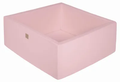 Image de Piscine à balles carrée rose vide