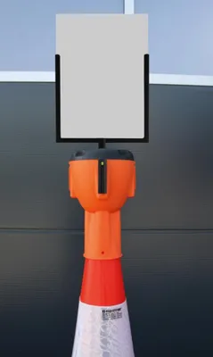 Obrázok produktu pre Vývesná tabuľa formátu A4 na výšku, čierna, vrátane plexiskla