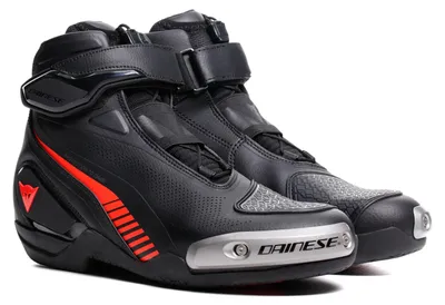 Produktbild von Dainese Superya Motorrad Schuhe, schwarz/rot, 41
