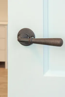 Immagine prodotto di Maniglie per porte vintage su rosetta con rosette a cilindro - per set