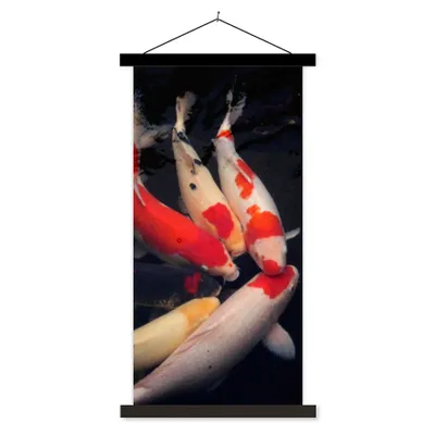 Produktbild von MuchoWow® Textilposter Sechs Koi-Karpfen vor einem schwarzen Hintergrund 40x80 cm mit schwarzem Rahmen - Wandemalerei