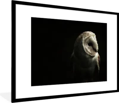 Produktbild von MuchoWow® Gerahmtes Poster Eule - Vogel - Porträt 80x60 cm - Poster mit Schwarzem Bilderrahmen Wandposter Rahmen Foto Bilder - Schlafzimmer-Dekorationen - Fotoposter