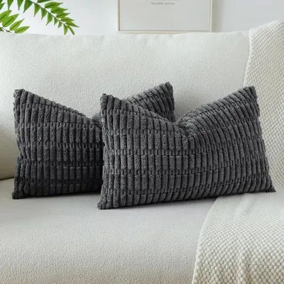 Produktbild von Set aus 2 Samtkissenbezügen, moderne Kissenbezüge, dekorative Sofakissen, Zierkissenbezug für Wohnzimmer, Sofa, Schlafzimmer, dunkelgrau