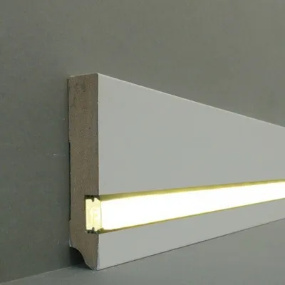 Produktbild von Sockelleiste MDF 19 x 96 Weiß RAL 9016 Foliert Fußleiste