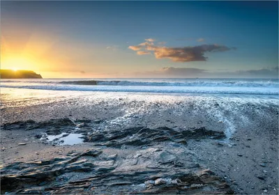 Produktbild von Wallario Poster - Einsamer Strand in Cornwall  England, Kunstdruck Größe: 70 x 100 cm