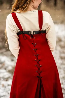 Produktbild von Wikinger Leinen Überkleid rot „Alena“ XXL/XXXL