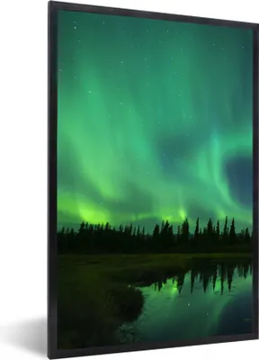Produktbild von MuchoWow® Gerahmtes Poster Nordlicht - Bäume - Wasser - Alaska 60x90 cm - Poster mit Schwarzem Bilderrahmen Wandposter Rahmen Foto Bilder - Kunst