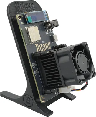 Produktbild von Bitaxe 601 Gamma – Inklusive Ständer & EU-Stecker – 1,2 TH/s – Bitcoin Mini Miner Kit – Version 2025 – Schwarz