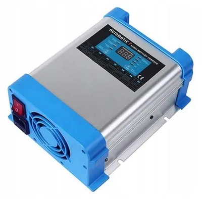 Immagine prodotto di Caricabatterie da rete 24V BC-60 PRO LFP, 30A, con display LCD e 7 stadi di carica