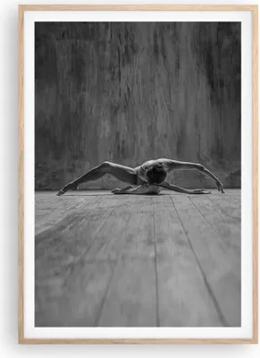 Produktbild von Gerahmtes Poster - Rahmen in heller Eiche - Tanz Schwarzweiß Frau - 70x100 cm - Wand Bild - Wanddeko - Wandbilder - Wandposter - Bilderrahmen - Bilder - Kunstdruck - Wandbild - P2NPA70x100-4352