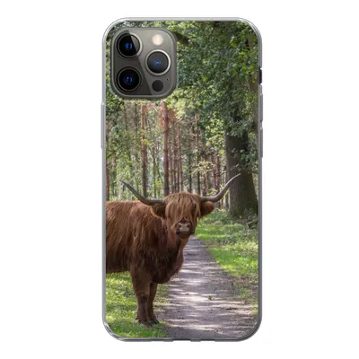 Produktbild von MuchoWow® Handyhülle Schutzhülle Hülle für iPhone 12 Pro Schottischer Highlander - Kröte - Baum Silikon Softcase Handy Hülle - Abdeckung