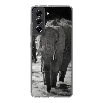 Produktbild von MuchoWow® Handyhülle Schutzhülle Hülle für Samsung Galaxy S21 FE Elefant - Tiere - Wasser - Schwarz und weiß Silikon Softcase Handy Hülle - Mobiltelefonhülle