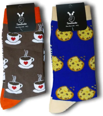 Produktbild von TwoSocks lustige Socken 2er-Set - Kaffee Socken & Cookie Socken Motivsocken Damen, Herren Socken Baumwolle, Einheitsgröße