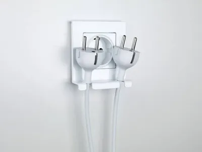 Produktbild von Gunsan Eqona Pratic Steckdose Unterputz Weiss mit 2 Steckerhalterungen