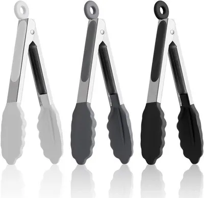 Immagine prodotto di Set Ibendoa® composto da 3 pinze in silicone adatte al contatto con gli alimenti, lunghezza 17,8 cm, manici in acciaio inossidabile 430, resistenti al calore fino a 250°C, ideali per cucinare, grigliare e servire buffet