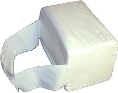 Produktbild von Knie Kissen weiss 20x20x12cm 81-K238