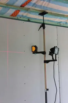 Obrázok produktu pre Univerzálny držiak pre laser a lampu