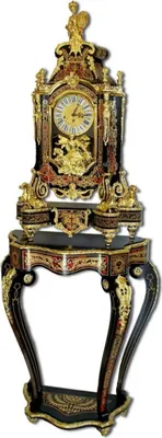 Produktbild von Casa Padrino Luxus Barock Boulle Konsole mit Tischuhr Schwarz / Rot / Gold 80 x 35 x H. 208 cm - Handgefertigter Massivholz Konsolentisch mit Uhr - Barock Möbel - Edel & Prunkvoll