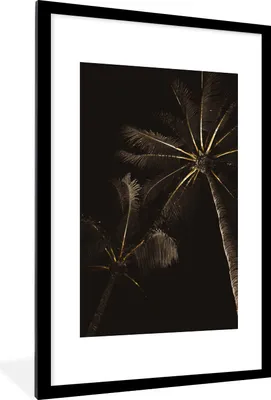 Produktbild von MuchoWow® Gerahmtes Poster Palme - Gold - Schwarz 60x90 cm - Poster mit Schwarzem Bilderrahmen Wandposter Rahmen Foto Bilder - Dekoration - Wandposter Wohnzimmer - Hochwertig