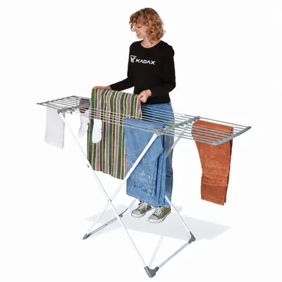 Produktbild von KADAX Ausziehbarer Wäscheständer mit 17m Trockenfläche, Flexible Breite von 85–155 cm, Großer Wäschetrockner für Innen & Außen, Trockenständer für Wäsche (Weiß/Grau, 155 x 53 x 90 cm)