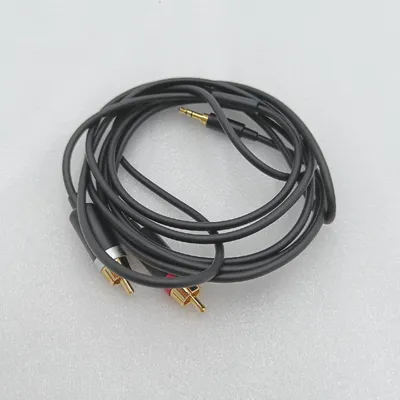 Produktbild von AmazonBasics PBH-19822, 3.5mm, Männlich, 2 x RCA, Männlich, 2,4 m, Schwarz